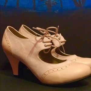 ModCloth Light Pink Vintage 50s Heels